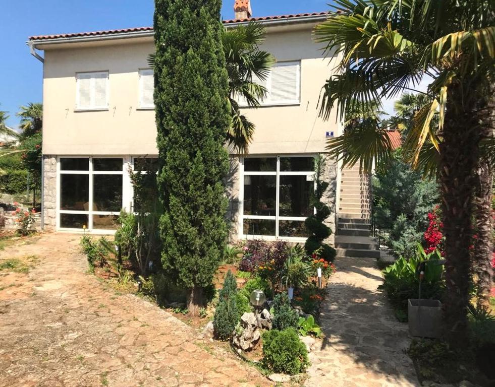 Apartment Aquamarin, Blizu Mora S Pogledom Na More, Za Do 6 Osoba Malinska Esterno foto