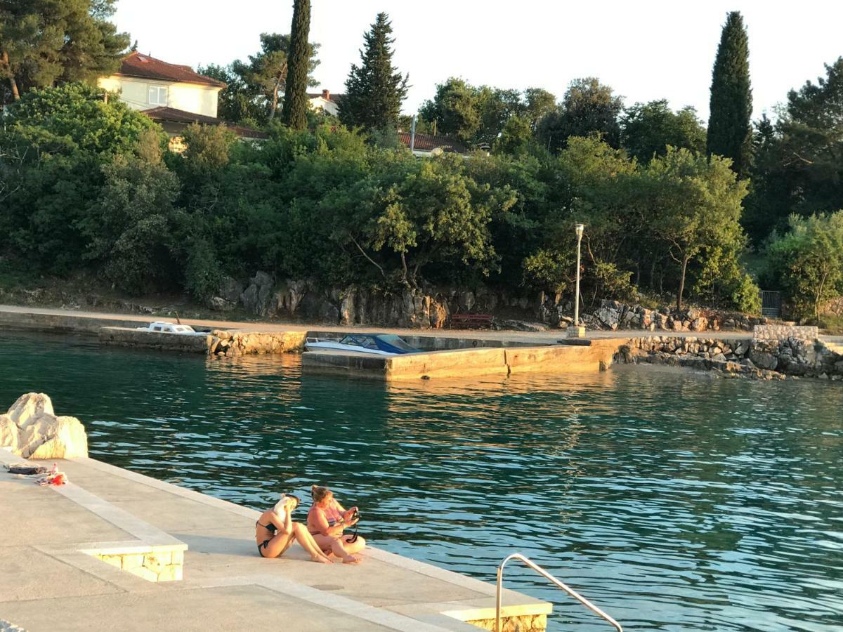 Apartment Aquamarin, Blizu Mora S Pogledom Na More, Za Do 6 Osoba Malinska Esterno foto
